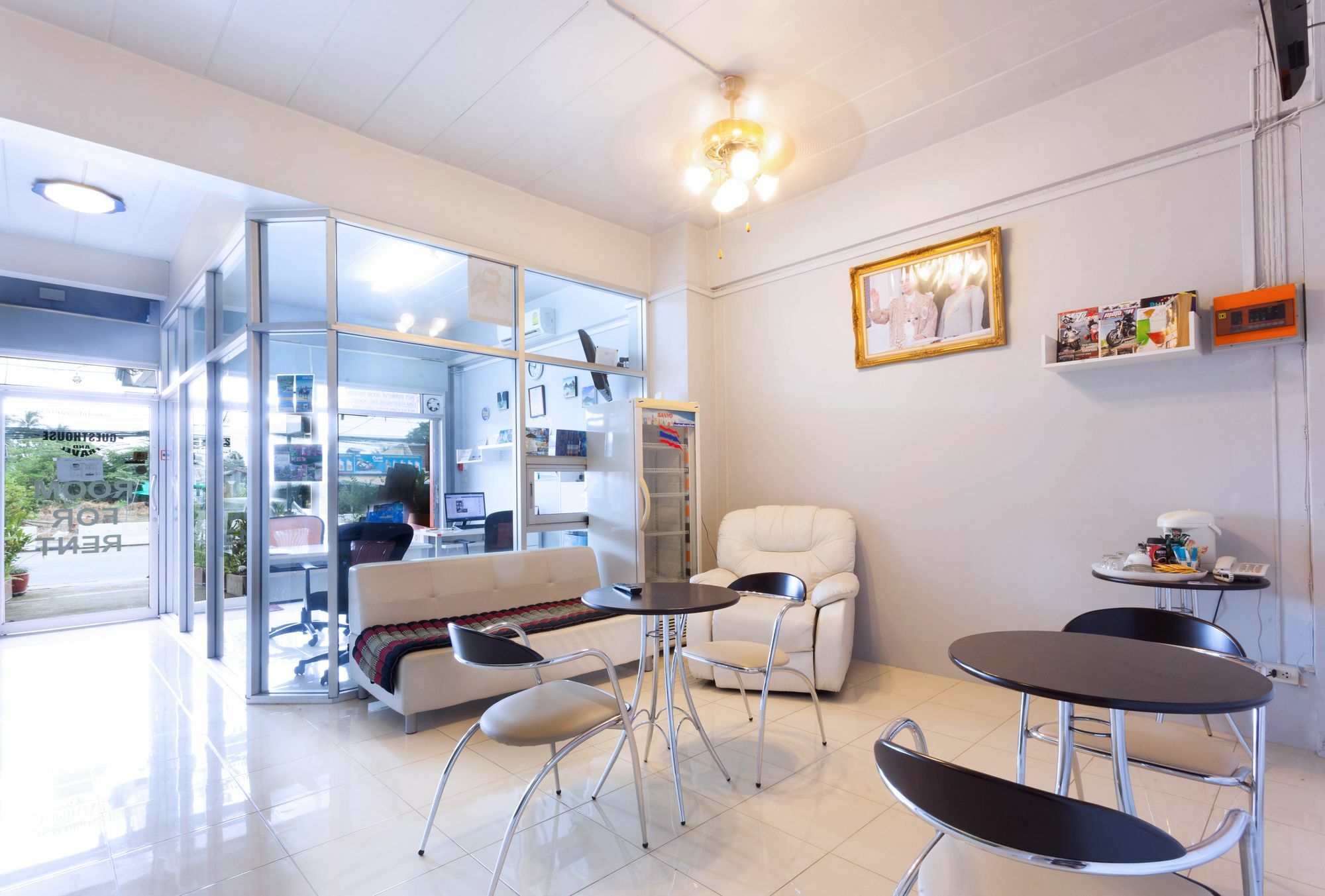 Rawai Luna Guesthouse And Travel מראה חיצוני תמונה