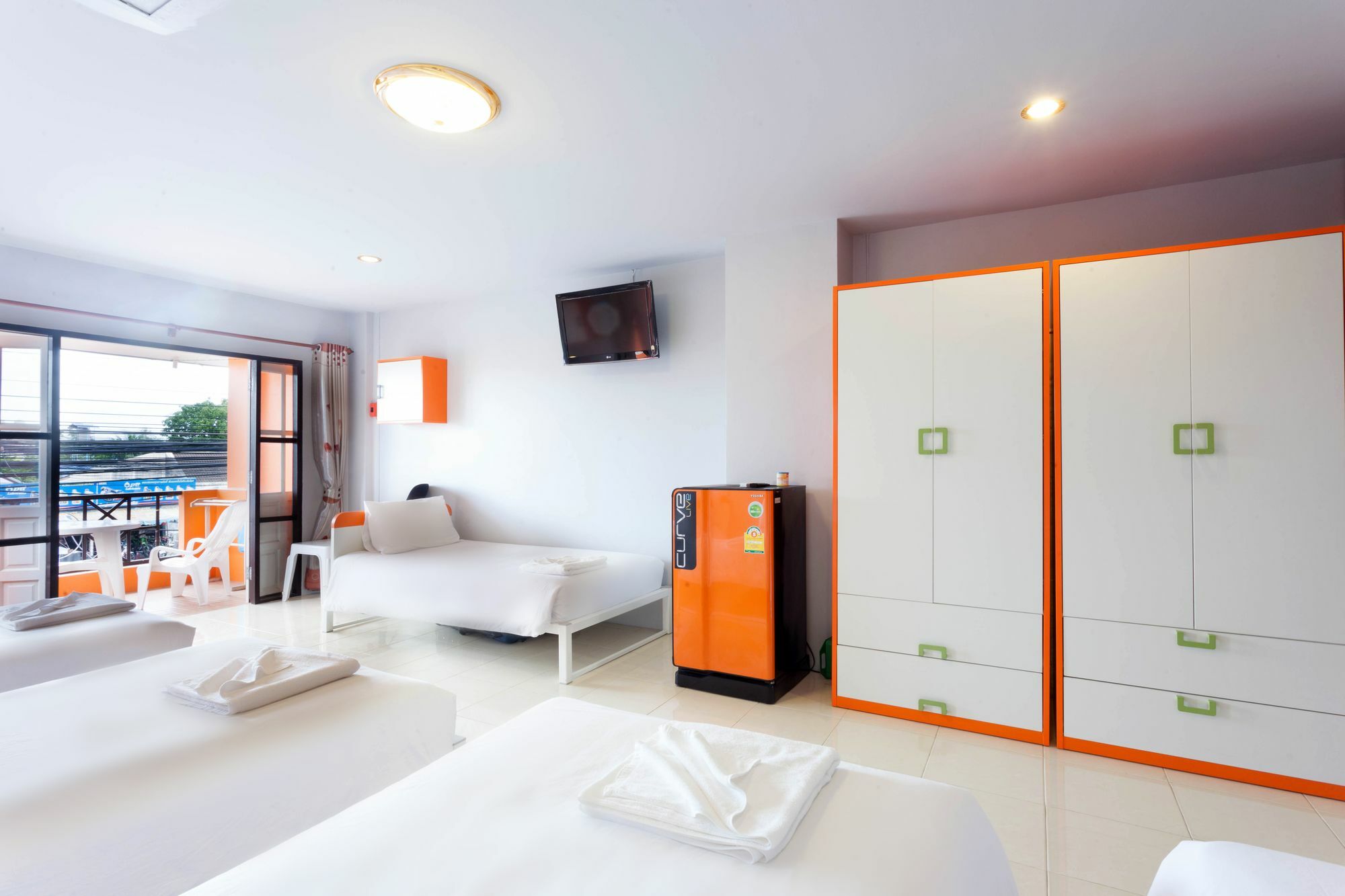 Rawai Luna Guesthouse And Travel מראה חיצוני תמונה