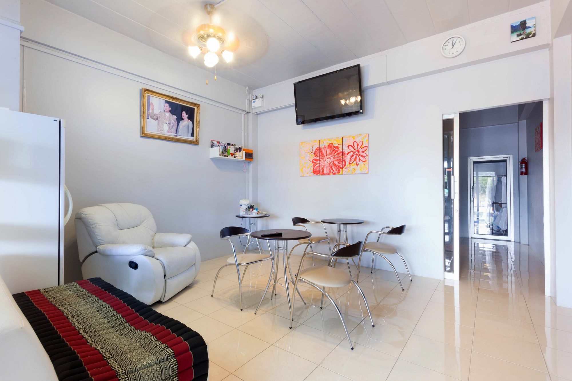Rawai Luna Guesthouse And Travel מראה חיצוני תמונה