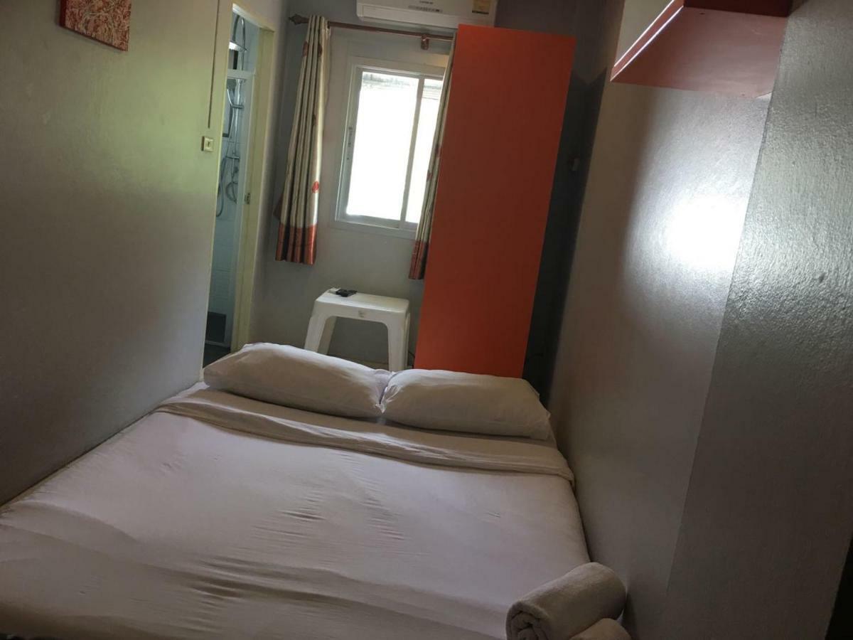 Rawai Luna Guesthouse And Travel מראה חיצוני תמונה