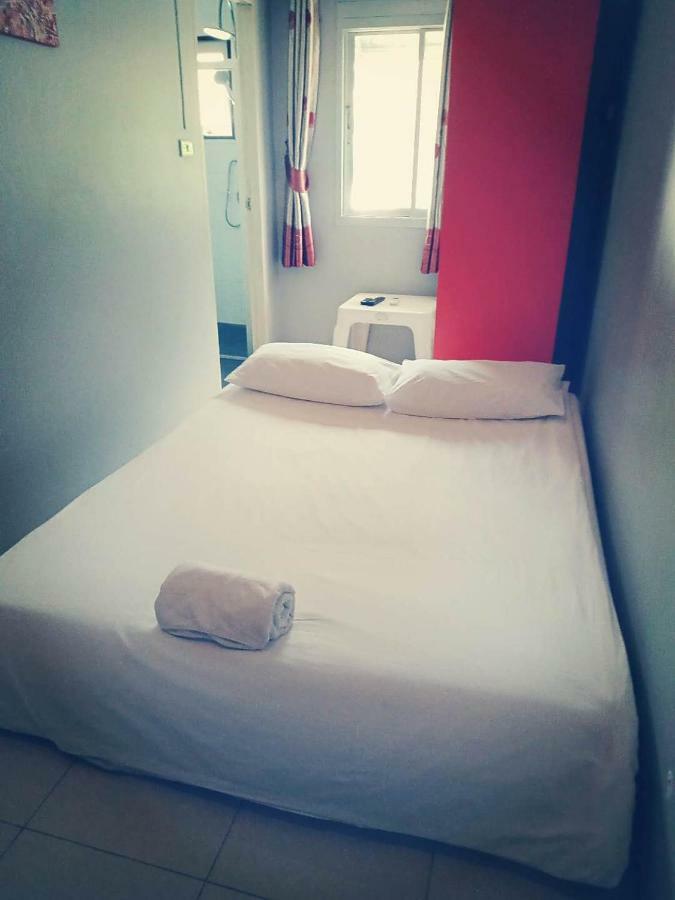 Rawai Luna Guesthouse And Travel מראה חיצוני תמונה
