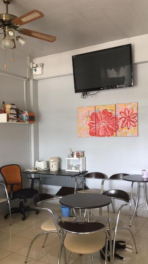Rawai Luna Guesthouse And Travel מראה חיצוני תמונה